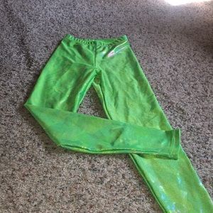 FUN GREEN LEGGINGS